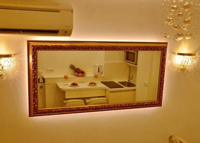 Madonna Della Strada A1 *