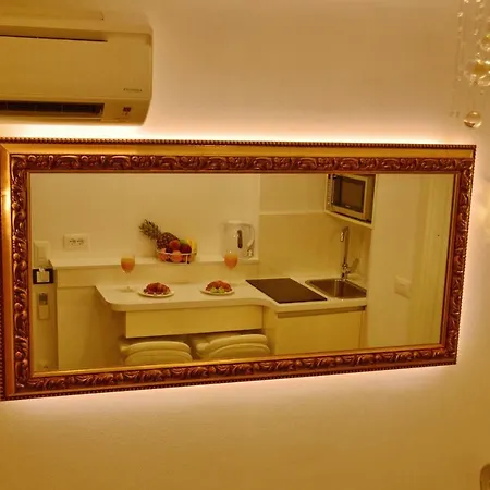 Madonna Della Strada A1 *