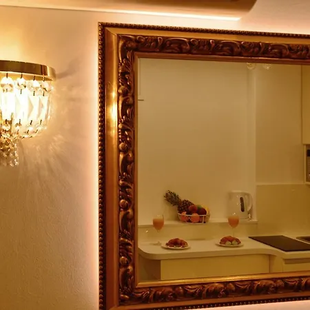 Madonna Della Strada A1 *